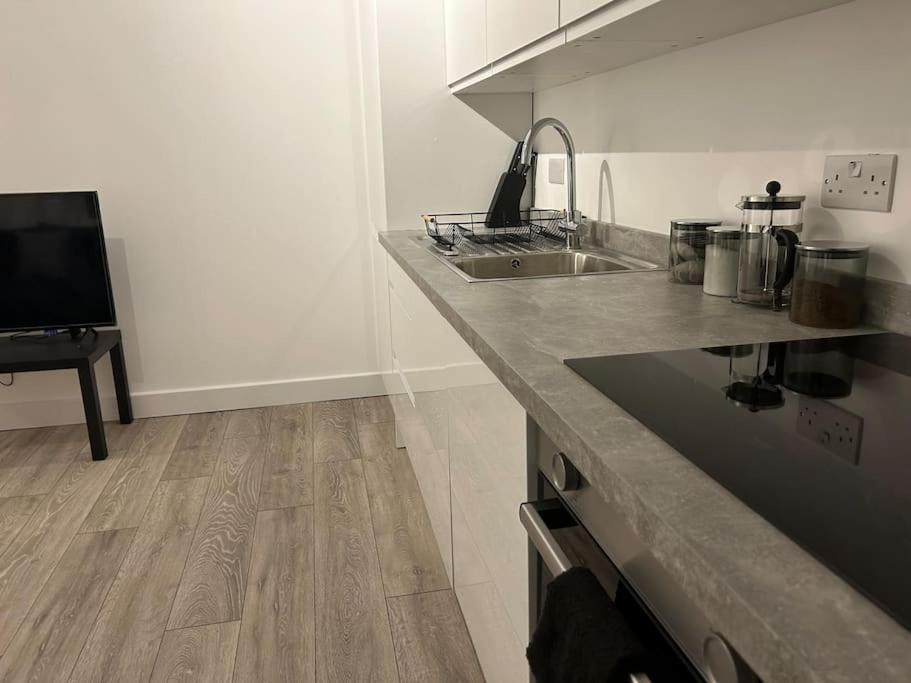 Appartement 1 Bed High Quality Modern Flat à Edgware Extérieur photo